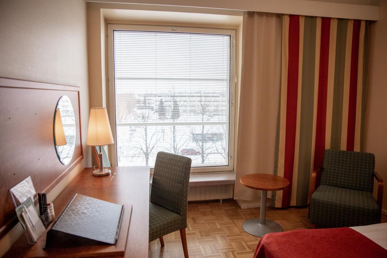 Hotel Kokkola Bagian luar foto