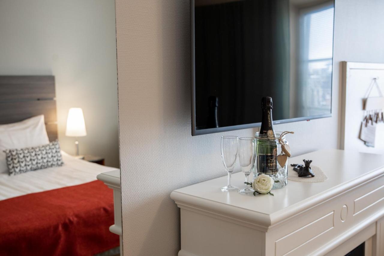Hotel Kokkola Bagian luar foto